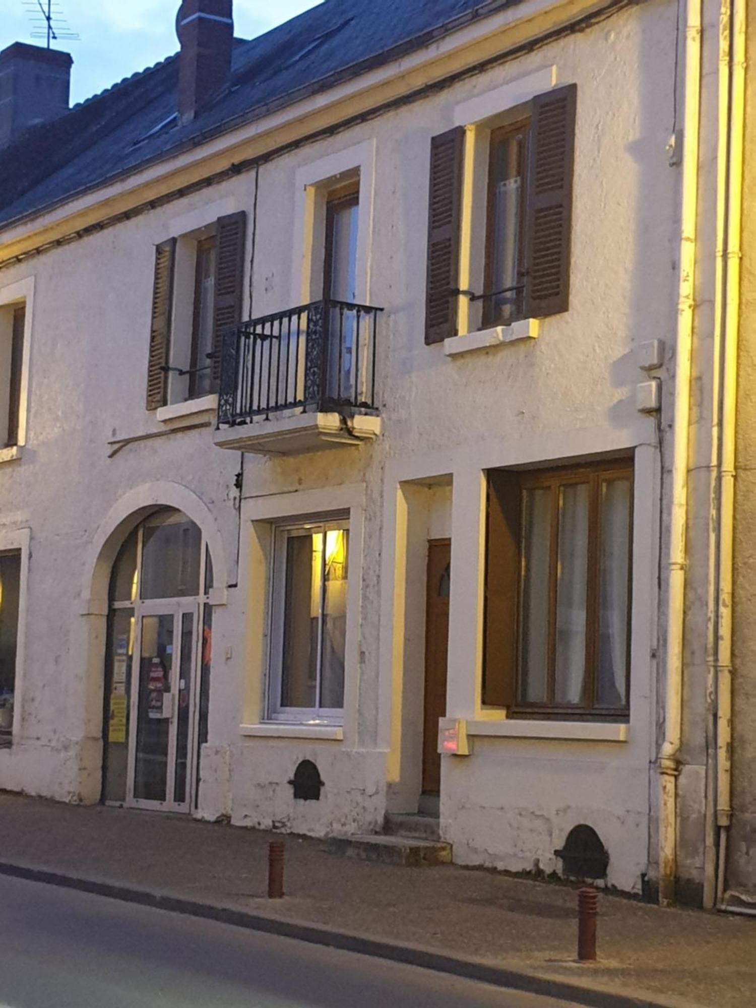 Maison De Ville - Le Silodort Vatan Экстерьер фото